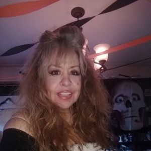 Meet your Posher, Linda